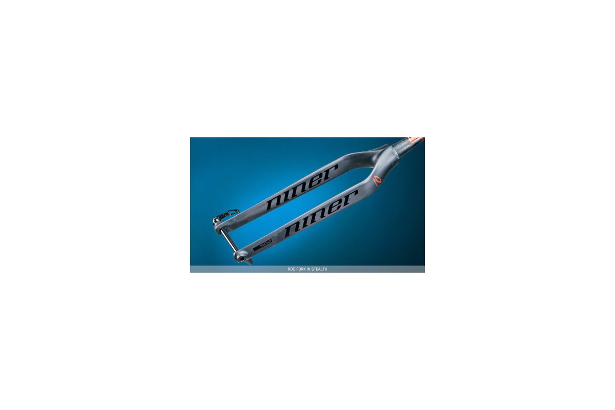 NINER RDO Carbon Mountain Bike Fork, Tapered, 15 mm Axle, 470 mm long, Post-Mount-Disc-Brake-Mount, Color: Black