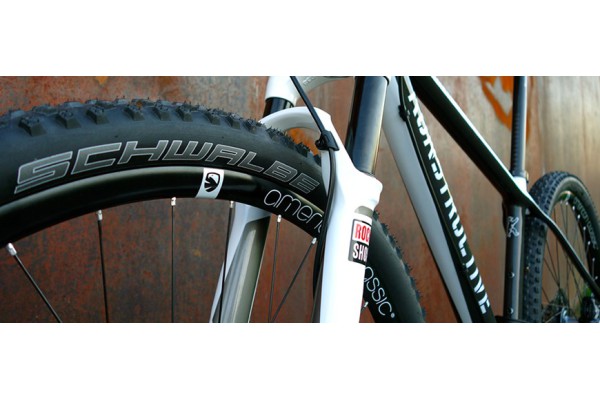 Reifen und Schläuche